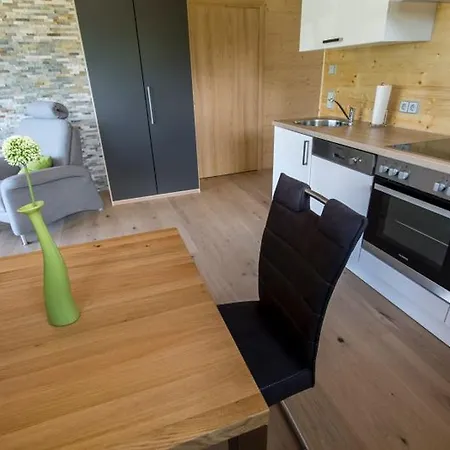 アパート Albzeit